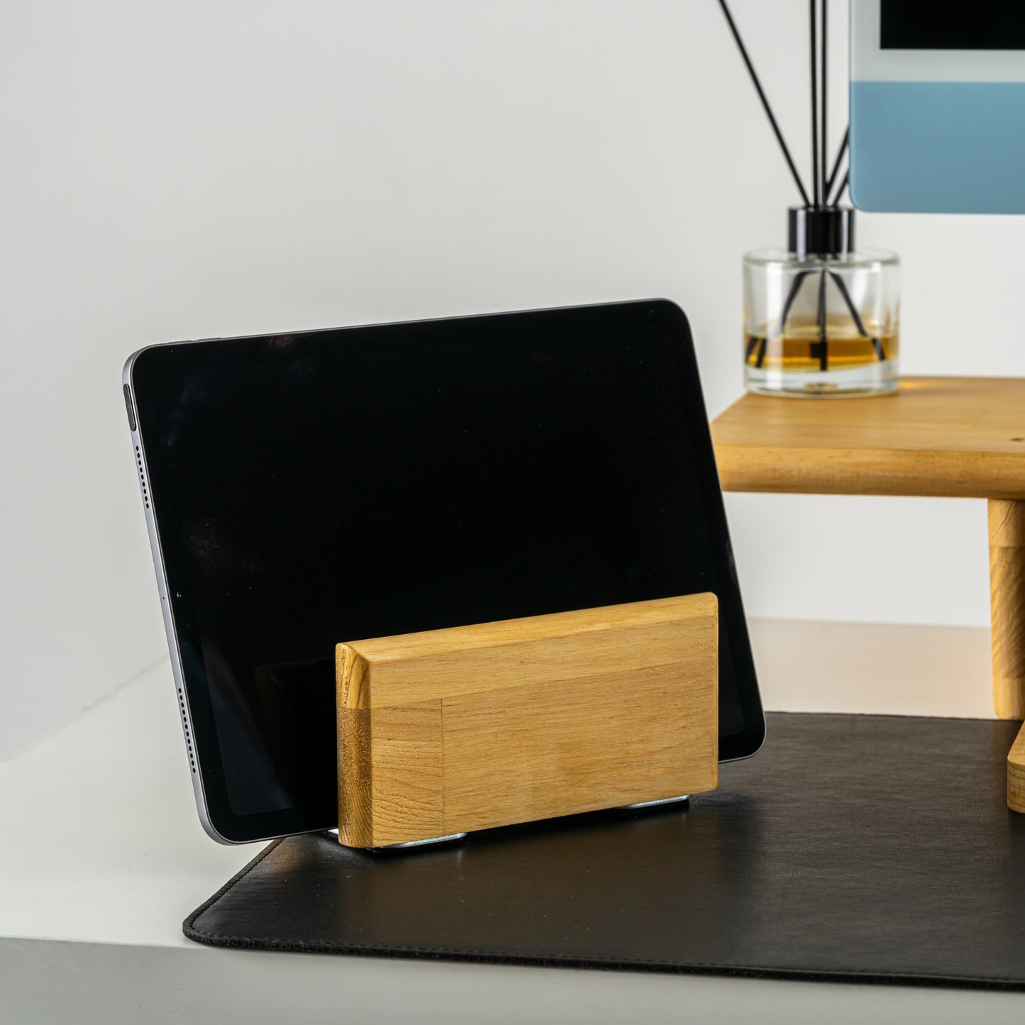 Dikey Laptop Tutucu, Laptop Standı