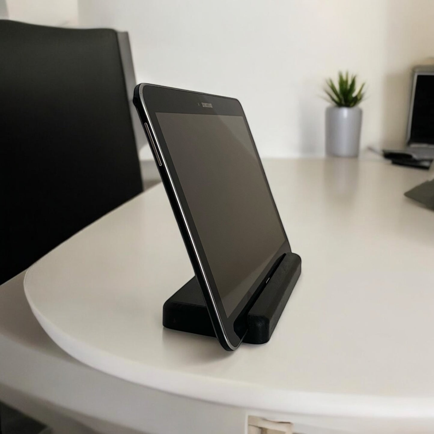 Ahşap Masaüstü Tablet Tutucu - Siyah
