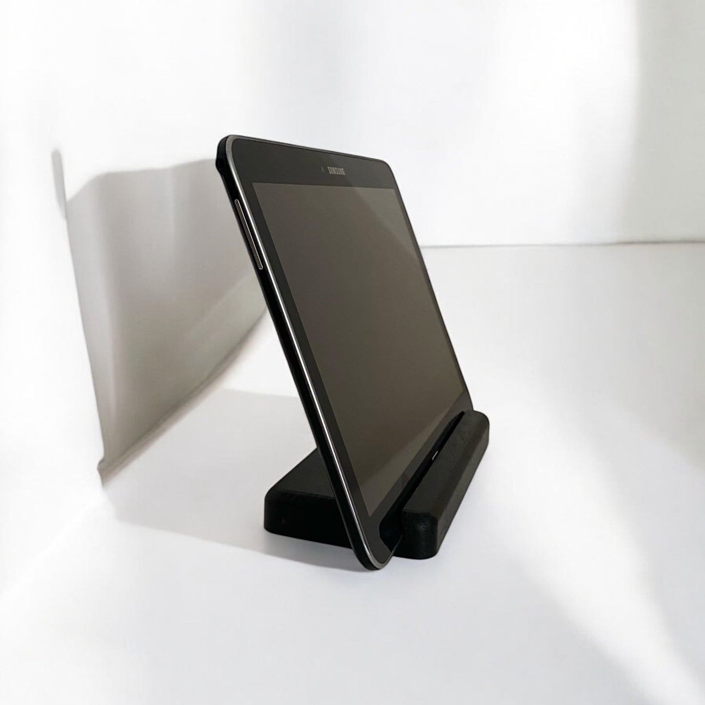 Ahşap Masaüstü Tablet Tutucu - Siyah